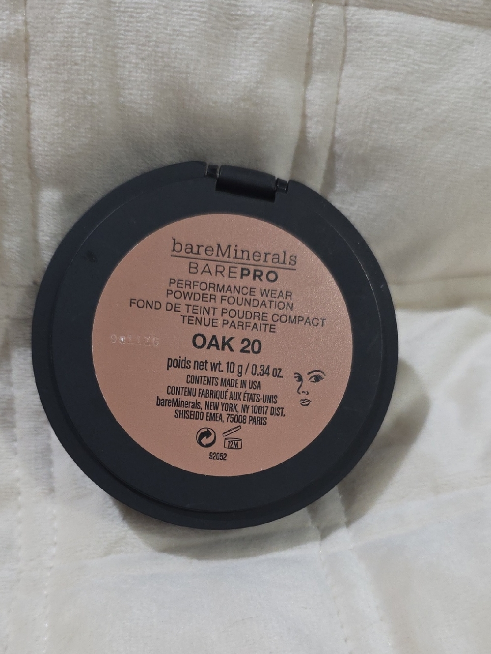 bareMinerals BAREPRO Powder Foundation Oak 20 - Warm Tan